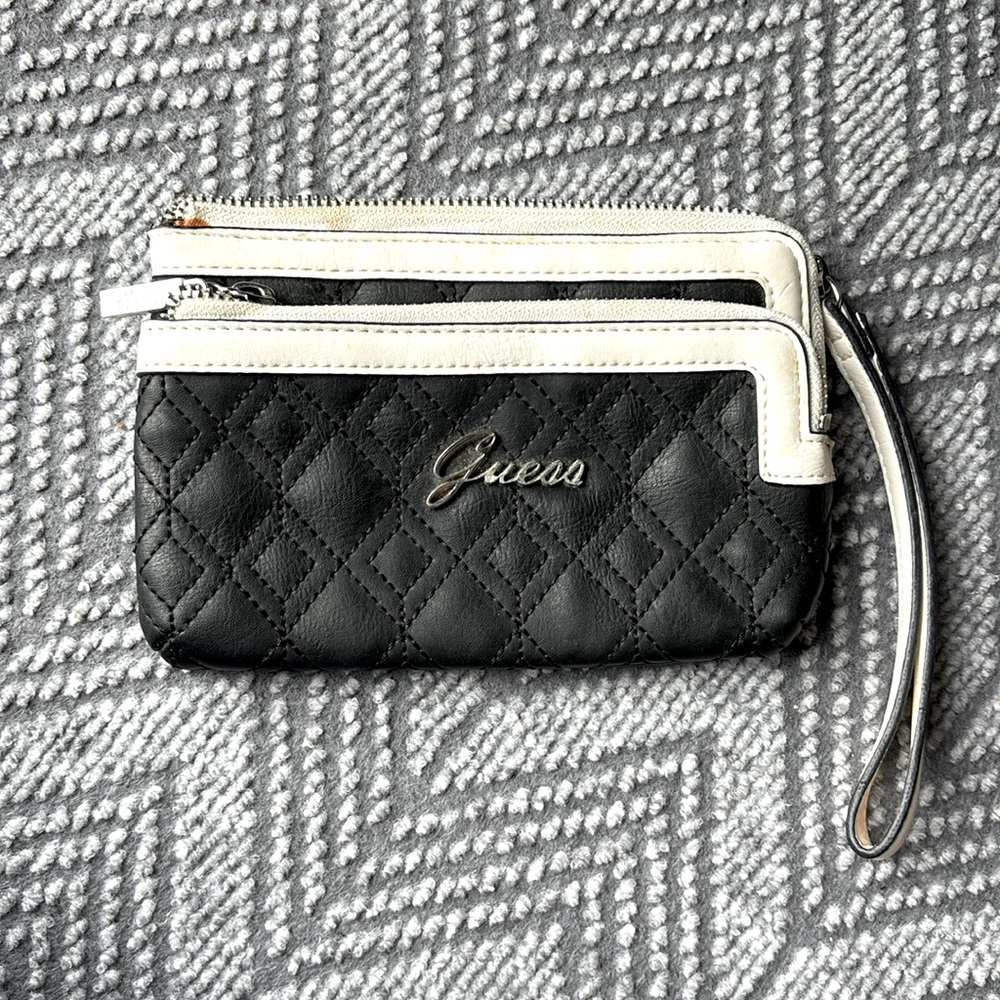 Guess wristlet